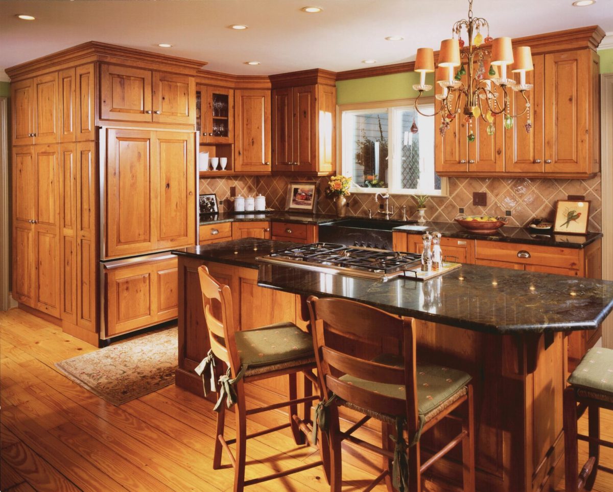 Houston, TX craftsman style kitchen cabinets