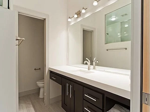 custom made bathroom vanity Energy Corridor, TX